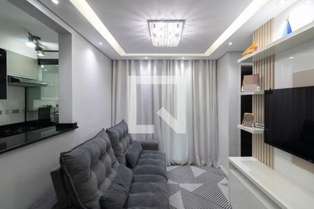 Sala e Cozinha de apartamento à venda com 2 quartos, 47m² em Jardim Santa Teresinha, São Paulo