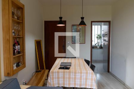 Sala de apartamento à venda com 2 quartos, 65m² em Estoril, Belo Horizonte