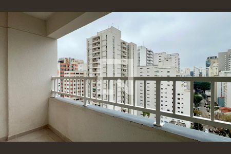 Varanda de kitnet/studio à venda com 1 quarto, 30m² em Jardim Paulista, São Paulo