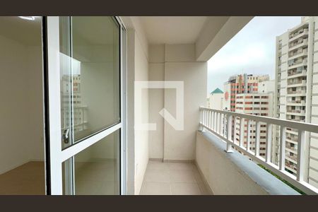 Varanda de kitnet/studio à venda com 1 quarto, 30m² em Jardim Paulista, São Paulo