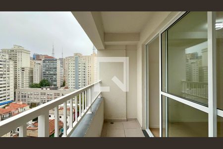 Varanda de kitnet/studio à venda com 1 quarto, 30m² em Jardim Paulista, São Paulo