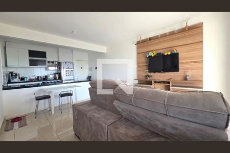 Foto 07 de apartamento à venda com 2 quartos, 77m² em Conjunto Promorar Raposo Tavares, São Paulo