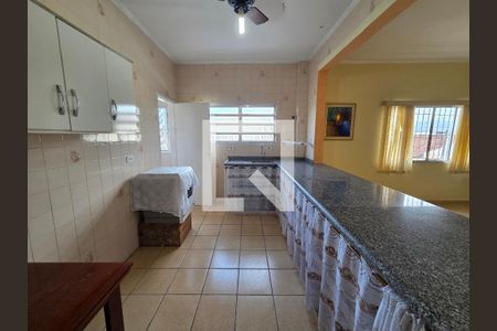 Cozinha de apartamento para alugar com 2 quartos, 82m² em Vila Tupi, Praia Grande