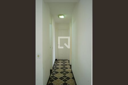Corredor de apartamento para alugar com 3 quartos, 65m² em Vila Carrão, São Paulo
