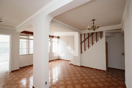 Sala  de casa à venda com 4 quartos, 148m² em Vila Nilo, São Paulo