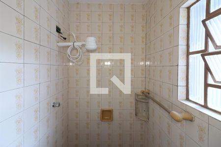 Banheiro de casa para alugar com 1 quarto, 60m² em Rochdale, Osasco