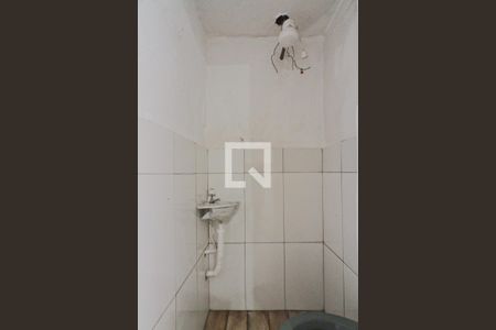 Banheiro de casa para alugar com 1 quarto, 40m² em Vila Dionisia, São Paulo
