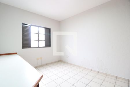 Quarto 1 de casa para alugar com 4 quartos, 250m² em Santa Mônica, Uberlândia