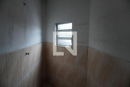Banheiro de kitnet/studio para alugar com 1 quarto, 92m² em Jardim Etelvina, São Paulo