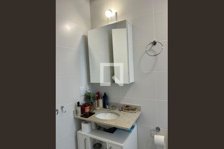 Banheiro de apartamento para alugar com 2 quartos, 59m² em Barra Funda, São Paulo