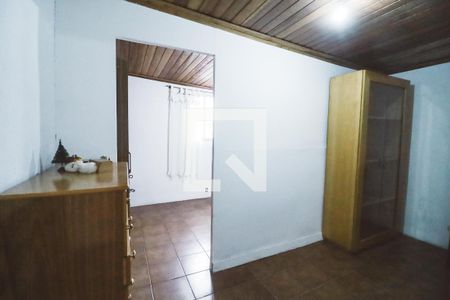 Quarto de casa para alugar com 1 quarto, 70m² em Vila Carbone, São Paulo