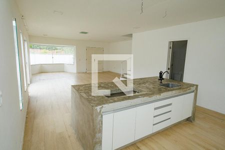 Sala de casa de condomínio para alugar com 3 quartos, 150m² em Guaratiba, Rio de Janeiro