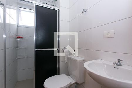 Banheiro social de apartamento para alugar com 1 quarto, 60m² em Vila Guilherme, São Paulo