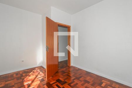 Quarto 2 de apartamento para alugar com 2 quartos, 54m² em São Sebastião, Porto Alegre