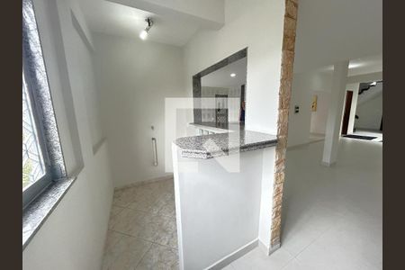Sala 1 de casa para alugar com 8 quartos, 461m² em Bento Ribeiro, Rio de Janeiro