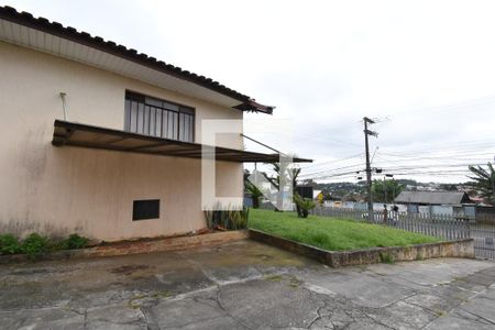 Área externa de casa à venda com 3 quartos, 140m² em Barreirinha, Curitiba