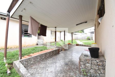 Área externa de casa à venda com 3 quartos, 140m² em Barreirinha, Curitiba