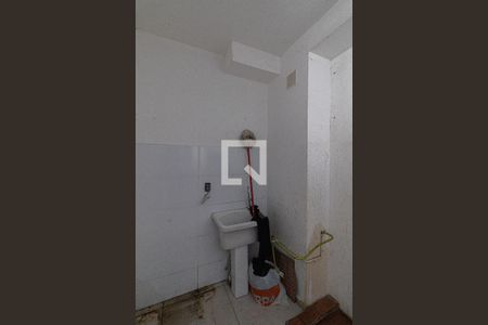 Sala/Cozinha/Área de Serviço  de apartamento para alugar com 2 quartos, 34m² em Guaianases, São Paulo