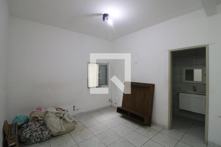 Suíte de casa à venda com 4 quartos, 120m² em Jardim Teresa, São Paulo