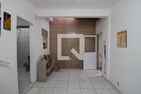 Sala de casa à venda com 4 quartos, 120m² em Jardim Teresa, São Paulo