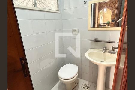 Lavabo 1 de casa à venda com 4 quartos, 327m² em Vila Valqueire, Rio de Janeiro