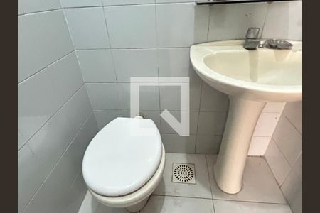 Lavabo 1 de casa à venda com 4 quartos, 327m² em Vila Valqueire, Rio de Janeiro