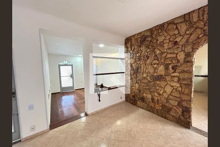 Casa à venda com 4 quartos, 327m² em Vila Valqueire, Rio de Janeiro
