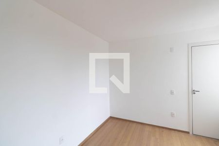 Sala de apartamento para alugar com 2 quartos, 45m² em Santa Cruz, Rio de Janeiro