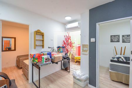 Sala/Cozinha de apartamento à venda com 2 quartos, 38m² em Vila Sofia, São Paulo