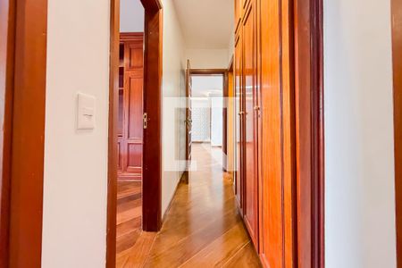 Corredor de apartamento à venda com 3 quartos, 110m² em Vila Monumento, São Paulo