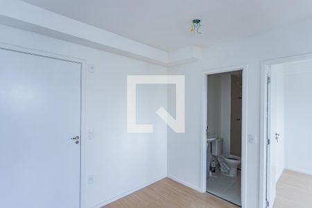 Sala e cozinha de apartamento para alugar com 1 quarto, 32m² em Jardim Jaragua (sao Domingos), São Paulo