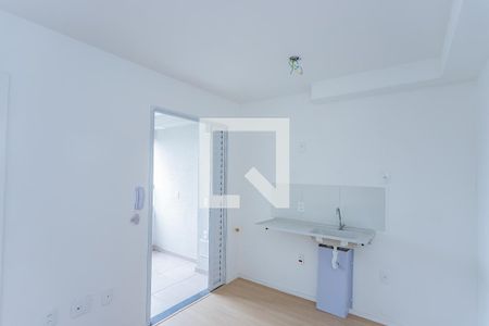 Sala e cozinha de apartamento para alugar com 1 quarto, 32m² em Jardim Jaragua (sao Domingos), São Paulo