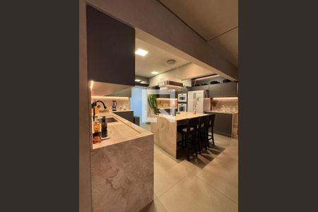 Cozinha de apartamento à venda com 2 quartos, 158m² em Vila Itapura, Campinas