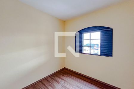 Quarto 2 de casa para alugar com 3 quartos, 130m² em Vila Esperança, São Paulo