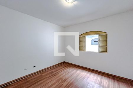 Quarto 1 de casa para alugar com 3 quartos, 130m² em Vila Esperança, São Paulo