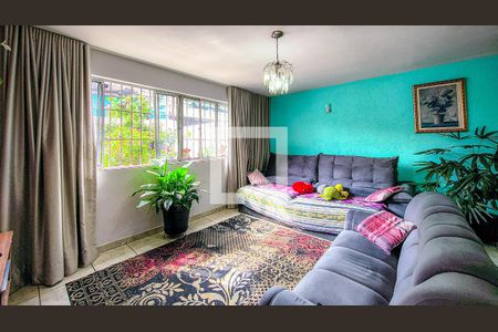 Sala de casa à venda com 4 quartos, 200m² em Vila Constancia, São Paulo