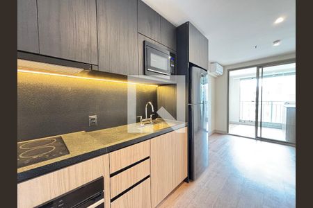 Sala/Cozinha de apartamento para alugar com 1 quarto, 35m² em Indianópolis, São Paulo