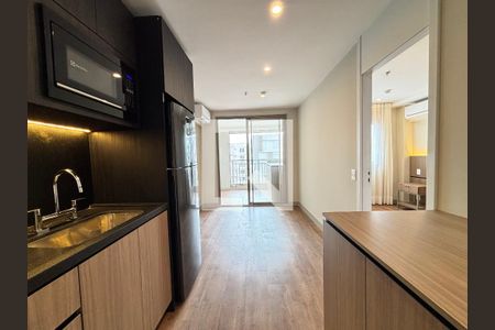 Sala/Cozinha de apartamento para alugar com 1 quarto, 35m² em Indianópolis, São Paulo