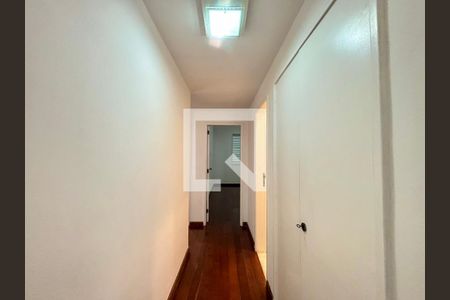 Sala - corredor de acesso aos cômodos de apartamento para alugar com 3 quartos, 173m² em Ipanema, Rio de Janeiro