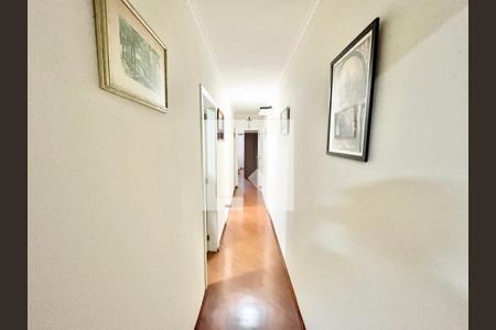 Corredor de casa à venda com 3 quartos, 198m² em Água Fria, São Paulo