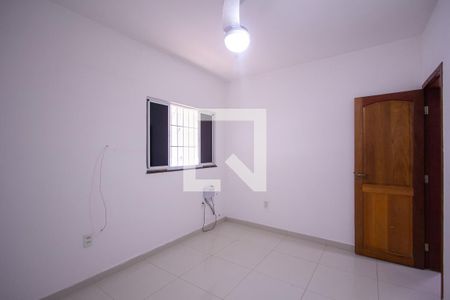 Quarto 1 de casa para alugar com 2 quartos, 75m² em Venda da Cruz, São Gonçalo