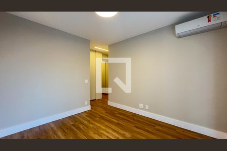 Quarto Suíte de apartamento para alugar com 3 quartos, 175m² em Vila Cordeiro, São Paulo