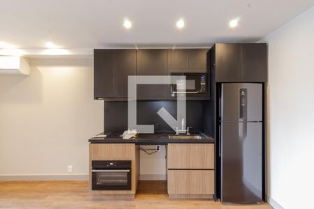 Sala e Cozinha de apartamento para alugar com 1 quarto, 44m² em Indianópolis, São Paulo