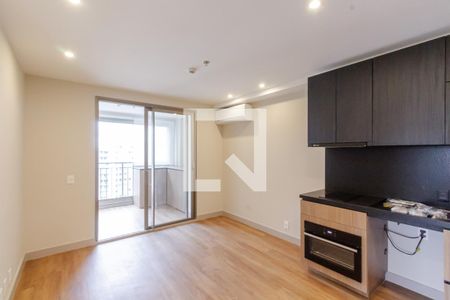 Sala e Cozinha de apartamento para alugar com 1 quarto, 44m² em Indianópolis, São Paulo