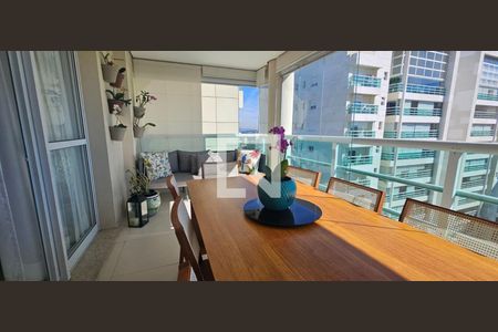 Apartamento à venda com 3 quartos, 202m² em Alphaville Empresarial, Santana de Parnaíba