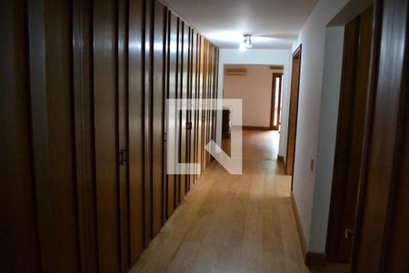 Casa à venda com 4 quartos, 800m² em Retiro Morumbi, São Paulo