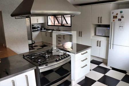 Casa à venda com 4 quartos, 800m² em Retiro Morumbi, São Paulo
