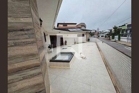 Casa à venda com 4 quartos, 530m² em Parque dos Passaros, São Bernardo do Campo