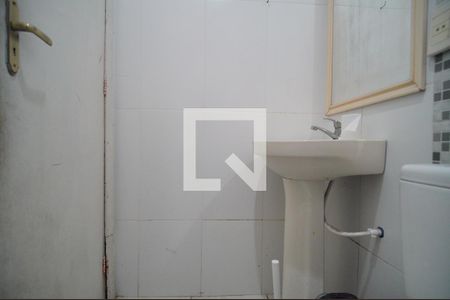 Banheiro de kitnet/studio para alugar com 1 quarto, 35m² em Centro, São Leopoldo