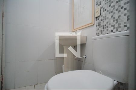 Banheiro de kitnet/studio para alugar com 1 quarto, 35m² em Centro, São Leopoldo